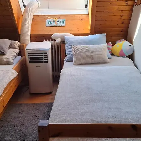 Quiet Attic With Large Garden Near Vienna *